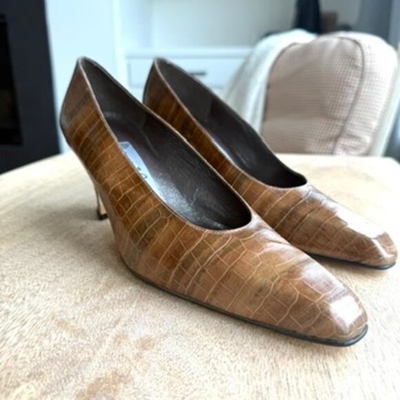 Margaret Jerrold Shoes - Margaret Jerrold Croc Embossed Leather Pumps Brown Square Toe Heels Size 8